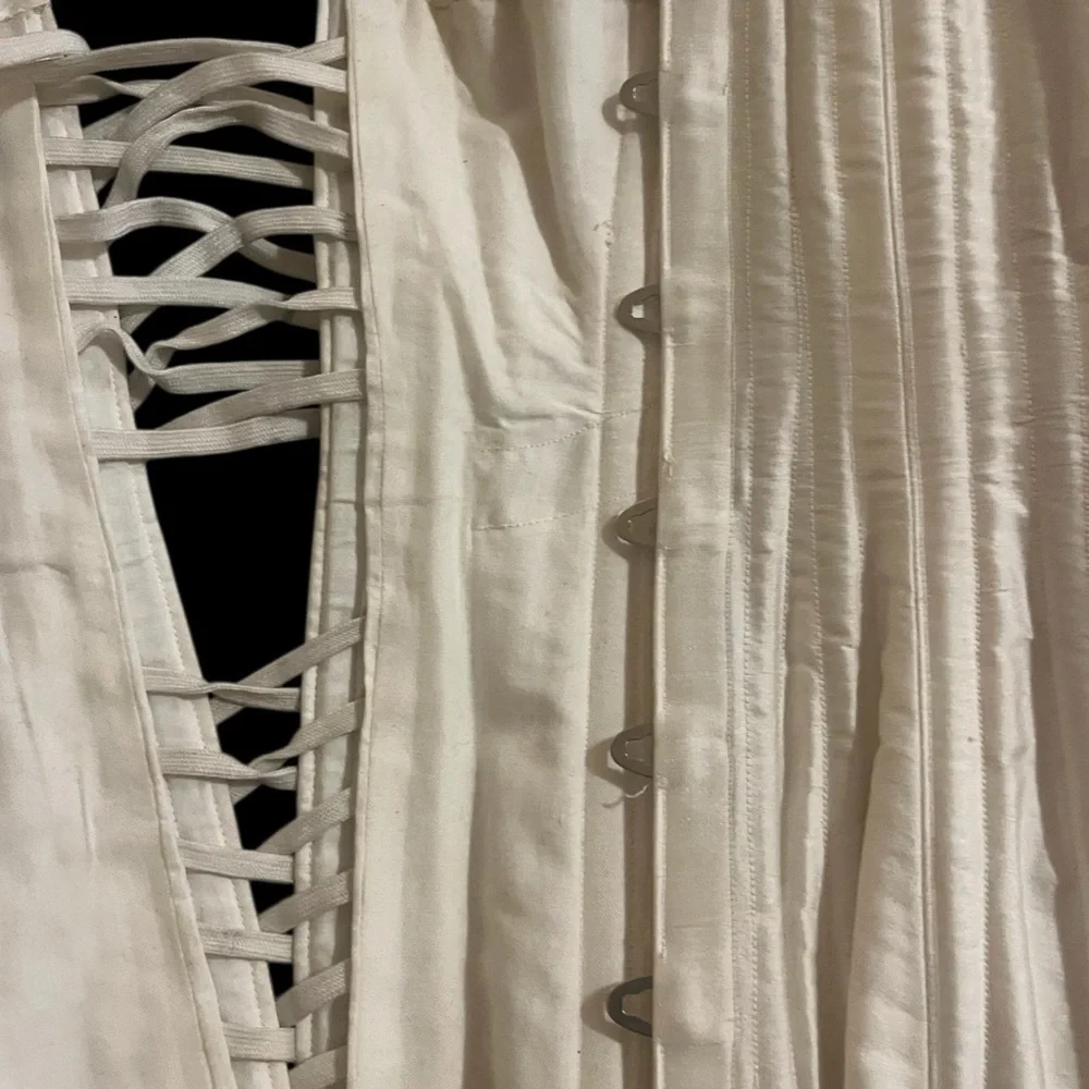 White Cotton Structured Boned Bridal Style Corset with Silver Grommets - Picture 4 of 14